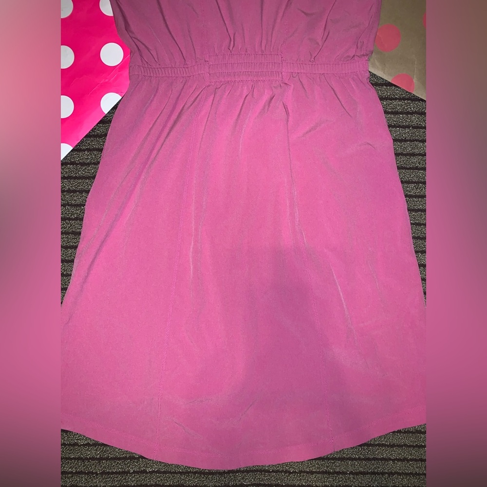 Women’s size 4 Northface Dress. Pink. - Picture 10 of 11